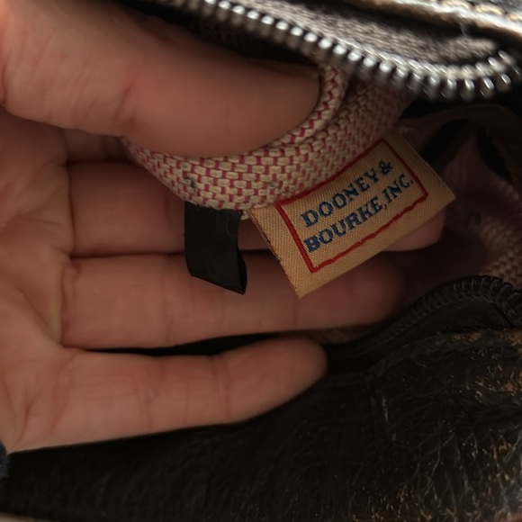 Vintage Dooney & Bourke Brown Pebbled Leather Round Logo Small Hobo Bag - Picture 9 of 12